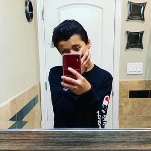 Meet your Posher, Adriano